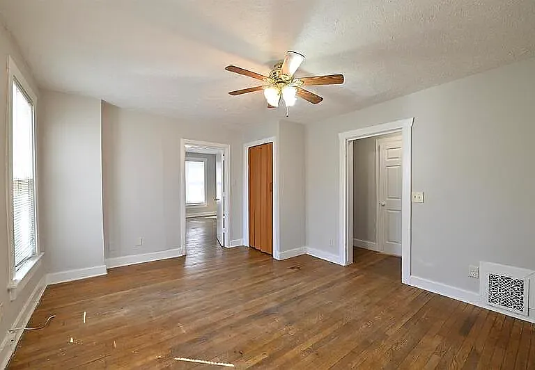 4038 Seward St #2 — Photo 10
