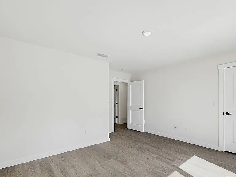 244 S Caldwell Ave #244 — Photo 10