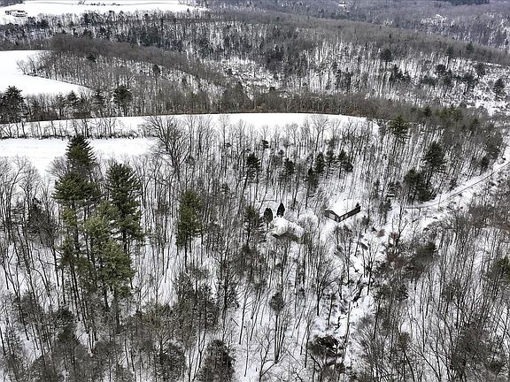 4th image of 283 Pleasant Valley Rd