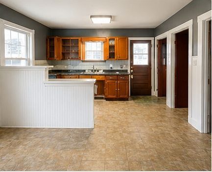 3rd image of 2520 183rd St