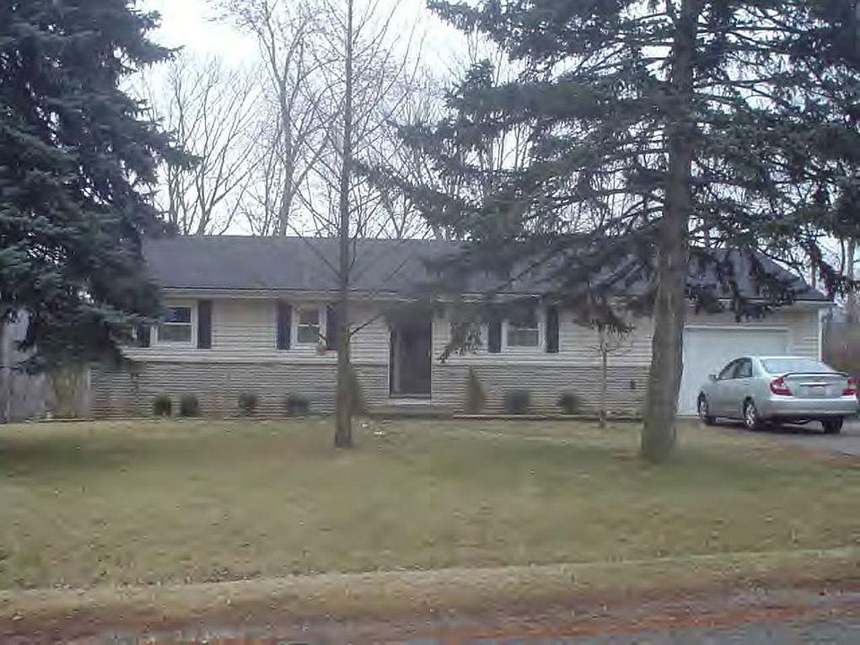 1st image of 836 Cliffside Dr