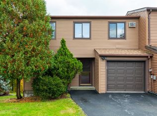 23 Walnut Ct, Fishkill, NY 12524