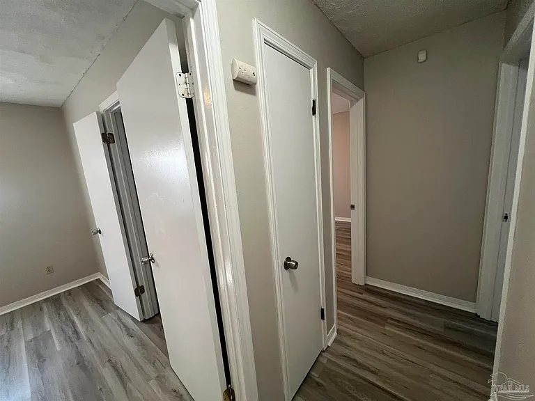 842 Amberway Dr — Photo 15