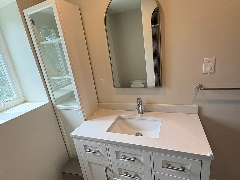 209 Ebenezer Ave — Photo 12