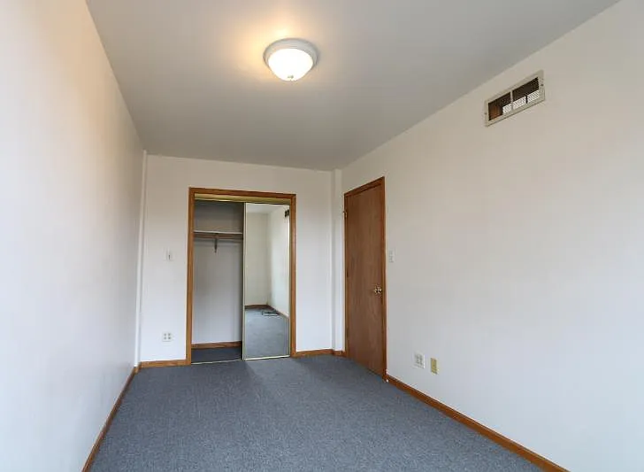 1424 W Flournoy St #2 — Photo 15