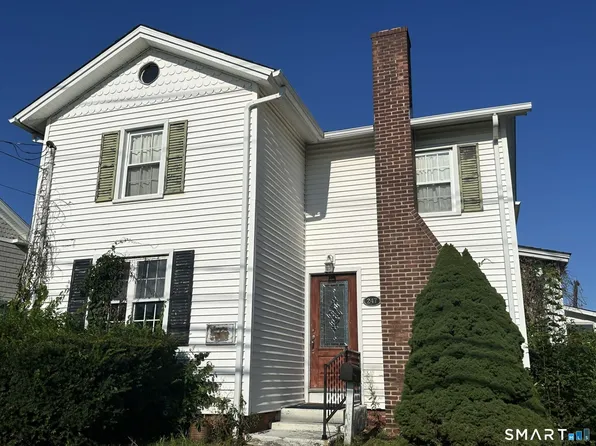 247 Harbor St, Branford, CT 06405