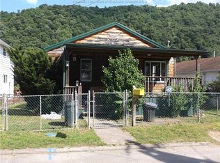 3122 Maple St, Belle, WV 25015