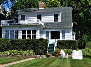 40001 85th St, Genoa City, WI 53128