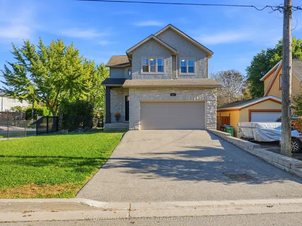 854 6th St, Mississauga, ON L5E 1N4