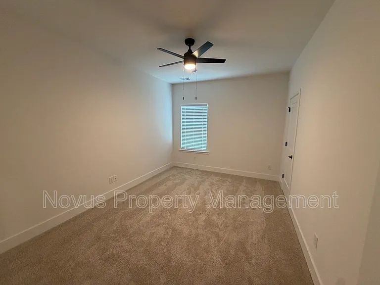 205 Laney Dr — Photo 21