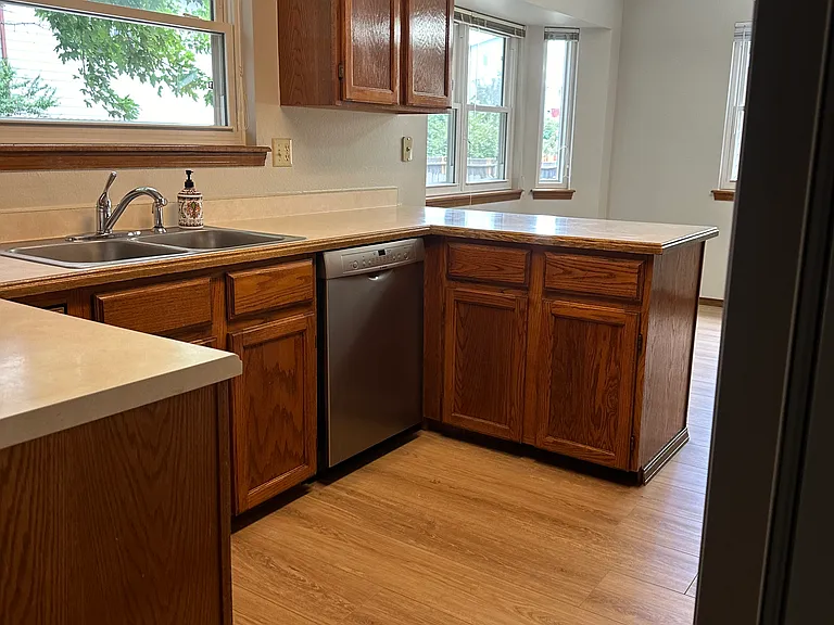 6120 Fall River Dr — Photo 19