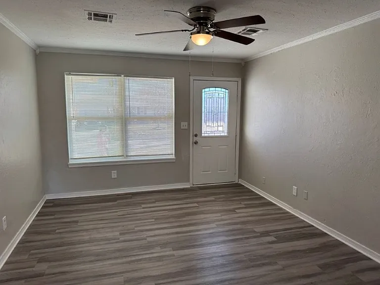 1933 Rulane Dr — Photo 2