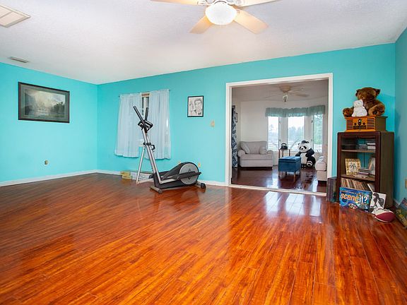5th image of 6658 Cinnamon Fern Ln.