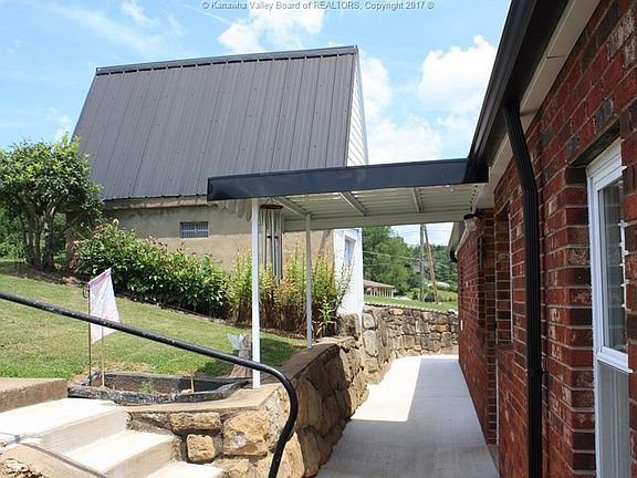 3rd image of 7217 Sissonville Dr