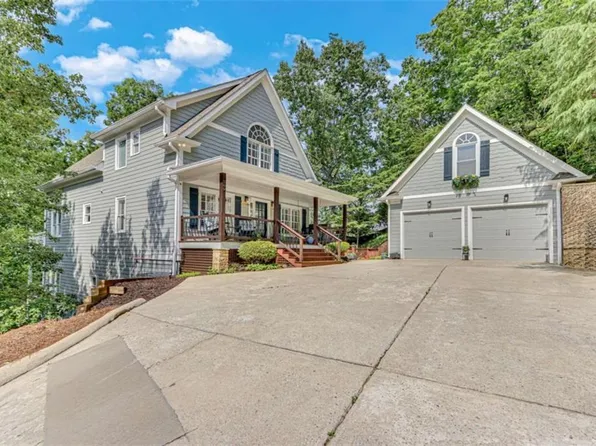 289 Chestatee View Dr, Dawsonville, GA 30534