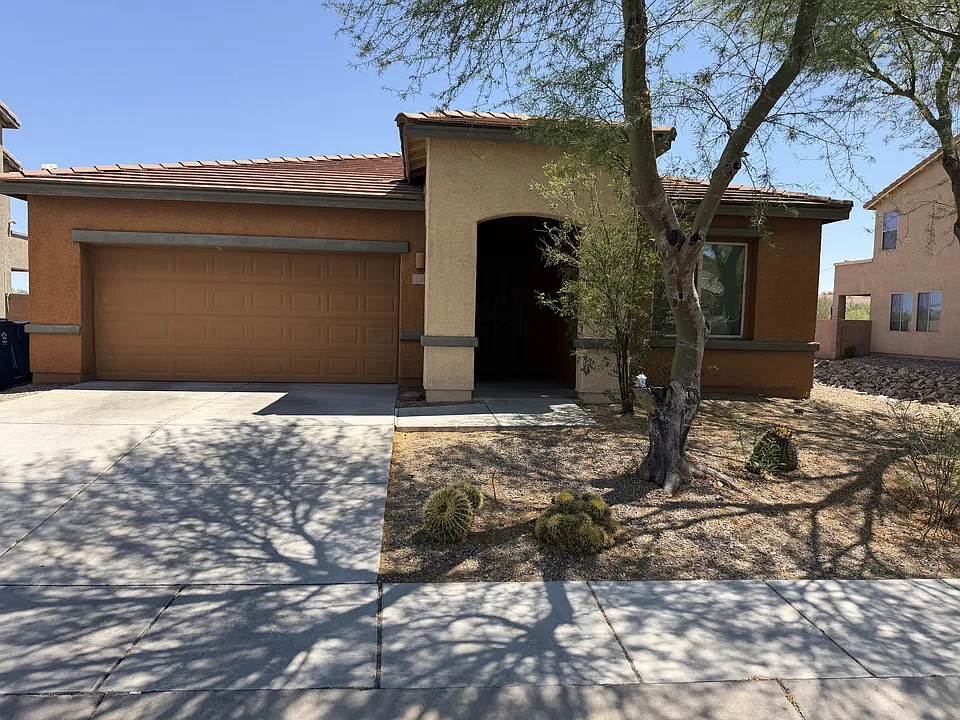 1145 E Madera Grove Ln
