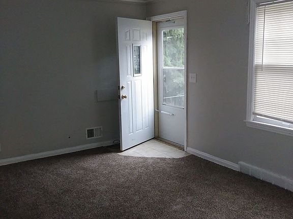2nd image of 4615 N 47th St