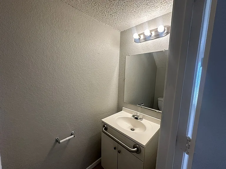 9447 Olde Towne Row — Photo 7