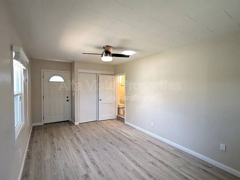 5115 Manchester Rd — Photo 24