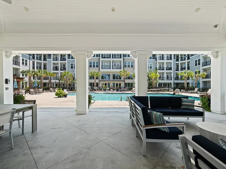 Claremont Daniel Island — Photo 48