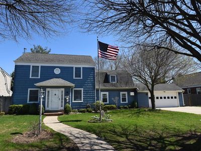 2533 Loftus Avenue, Oceanside, NY, 11572