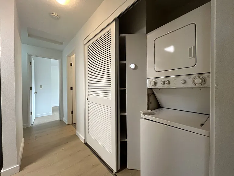 4634 SW Vermont St #4 — Photo 17