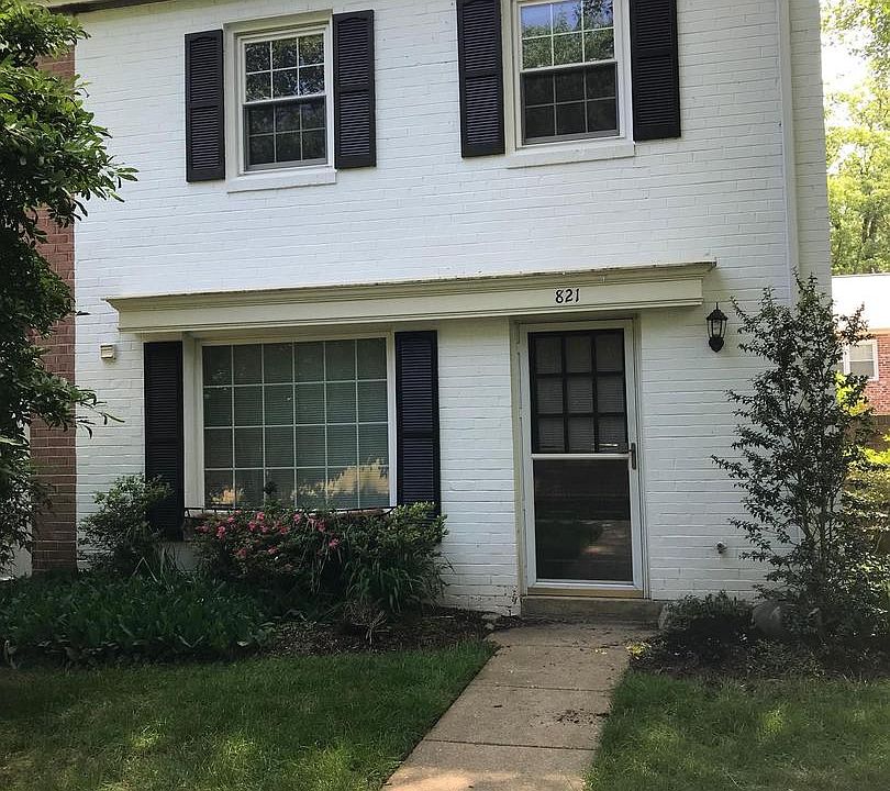 1st image of 821 Azalea Dr #29