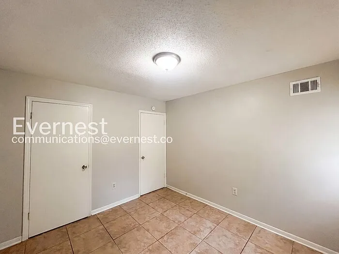 8044 Oakbrook Dr — Photo 15