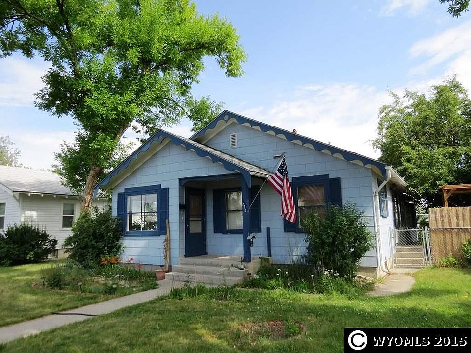 1st image of 214 E Adams Ave