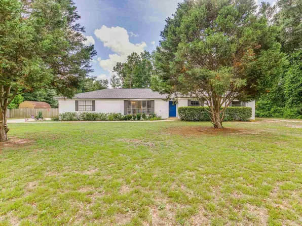 5945 Pamela Dr, Milton, FL 32570