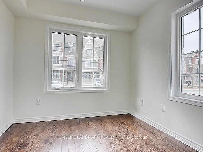 76 Casely Ave — Photo 8