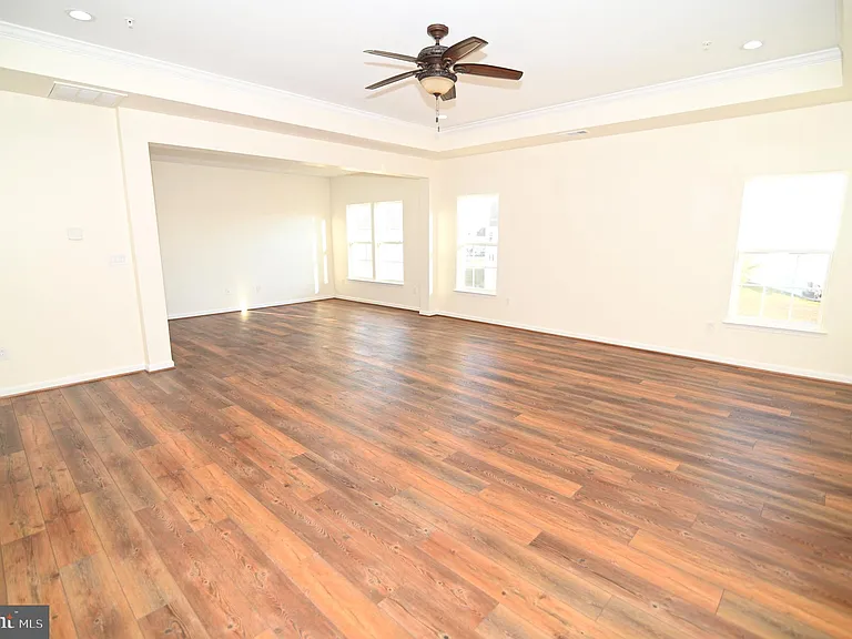 7001 Chaptico Ct — Photo 81