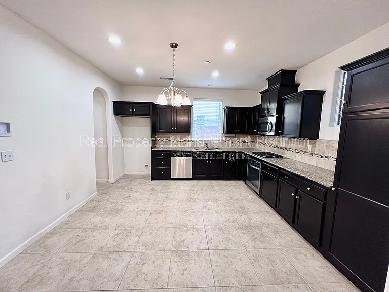 1484 Mosaic Way — Photo 13