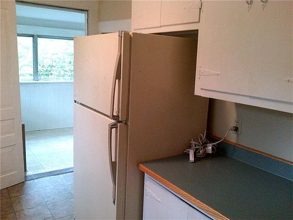 4th image of 123 S Coleman St