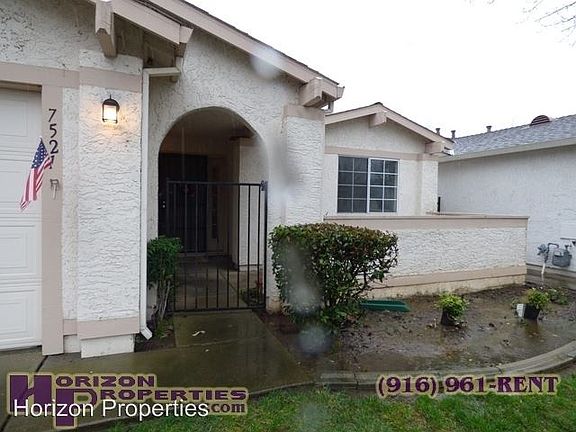 3rd image of 7521 Sunwest Ln