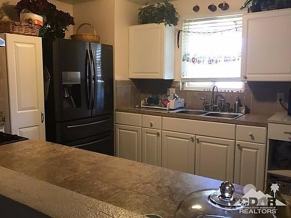 3rd image of 66125 Avenida Barona