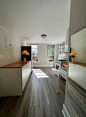 Rented by Level Group | media 22