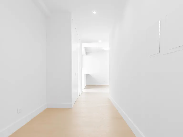 245 E 58th St #Penthouse A — Photo 19