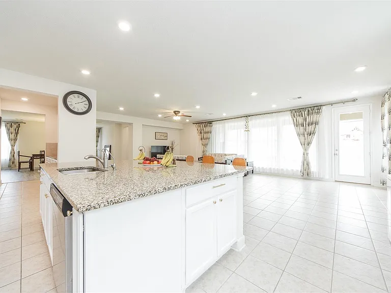 15406 Easton Gate Ln — Photo 15