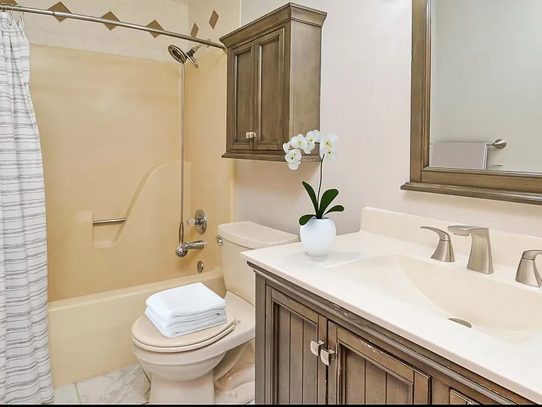 242 Weber Rd — Photo 17