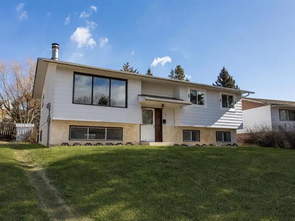 103 W Westview Dr, Sylvan Lake, AB T4S 1H7