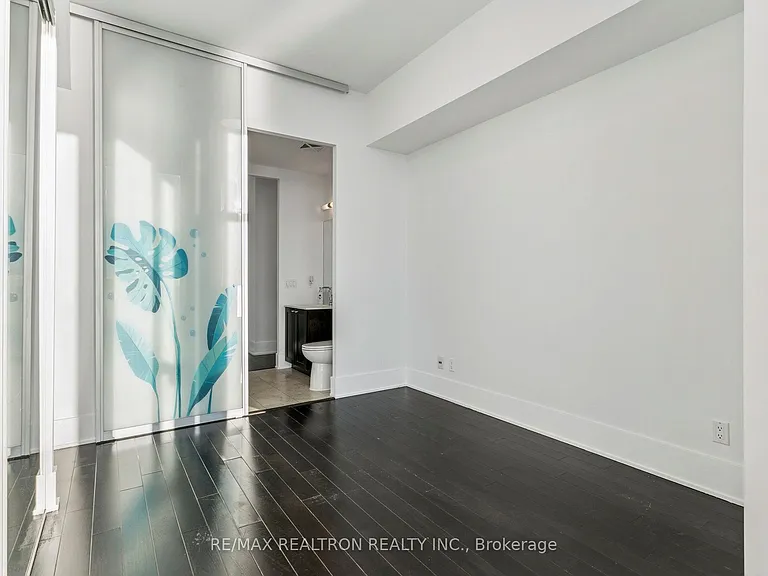 103 The Queensway #2805 — Photo 18