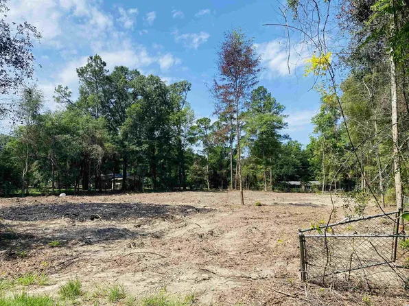 126 Pinewood St, Georgetown, SC 29440