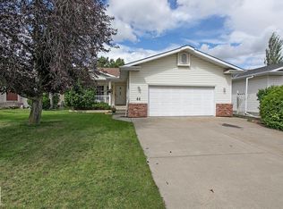 44 Charlton Rd, Strathcona County, AB T8H 1P9