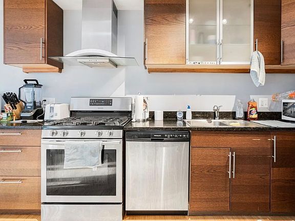 2nd image of 1 Terrace St #3