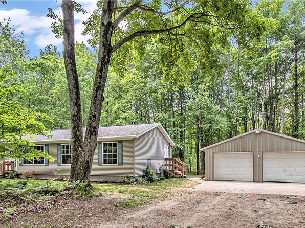 5833 W Mavis Rd, Ludington, MI 49431