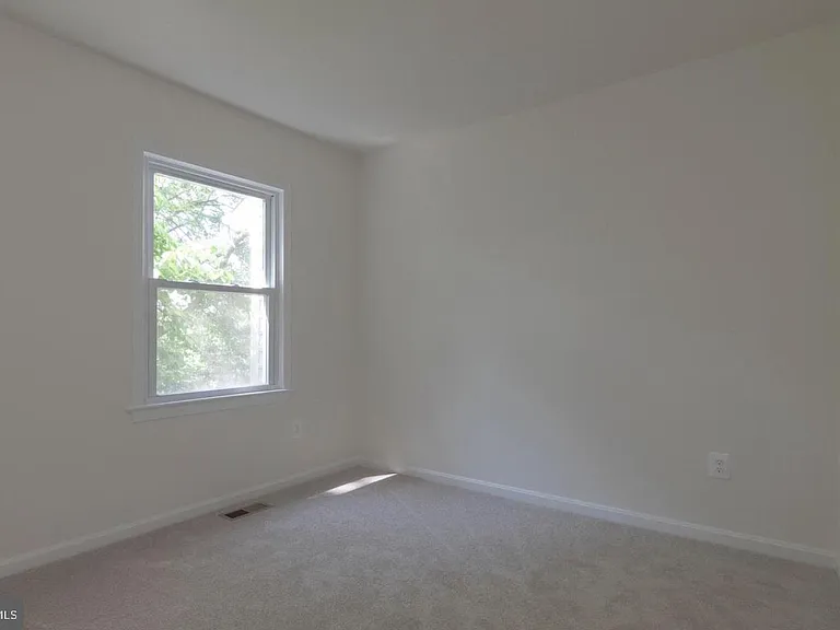 6120 Old Brentford Ct — Photo 17