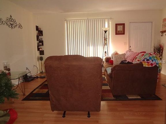 5th image of 1124 Victoria Ave NW