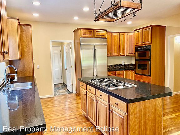 3rd image of 13420 NE 12th Pl