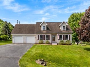 8 Laurie Ave, Saint Albans, VT 05478